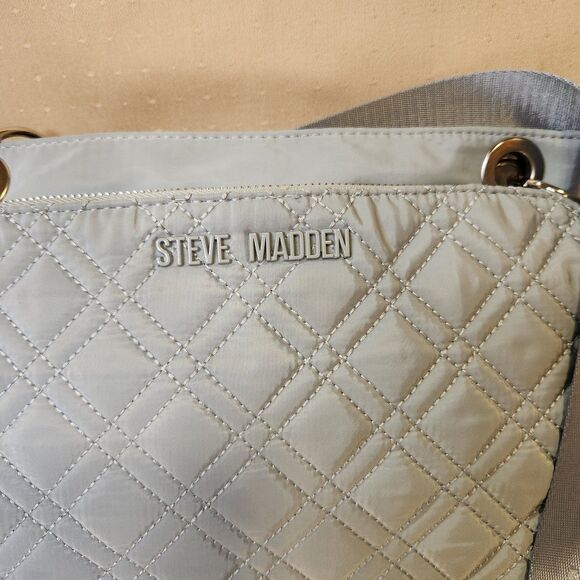 STEVE MADDEN Light Blue Tan Inside Quilted Crossbody Purse Adjustable Strap - Picture 2 of 10